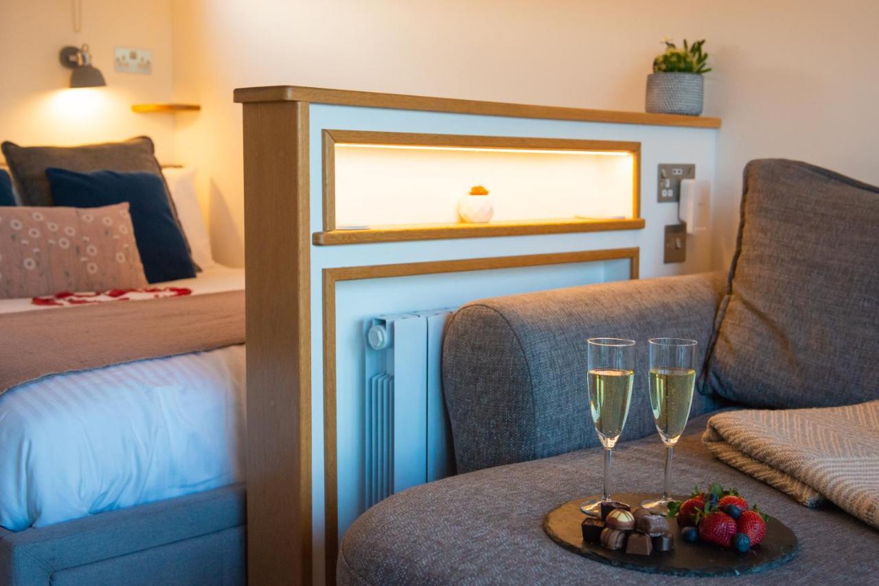Bonnie Barns - Adults Only Luxury Lodges With Hot Tubs Luss Luaran gambar