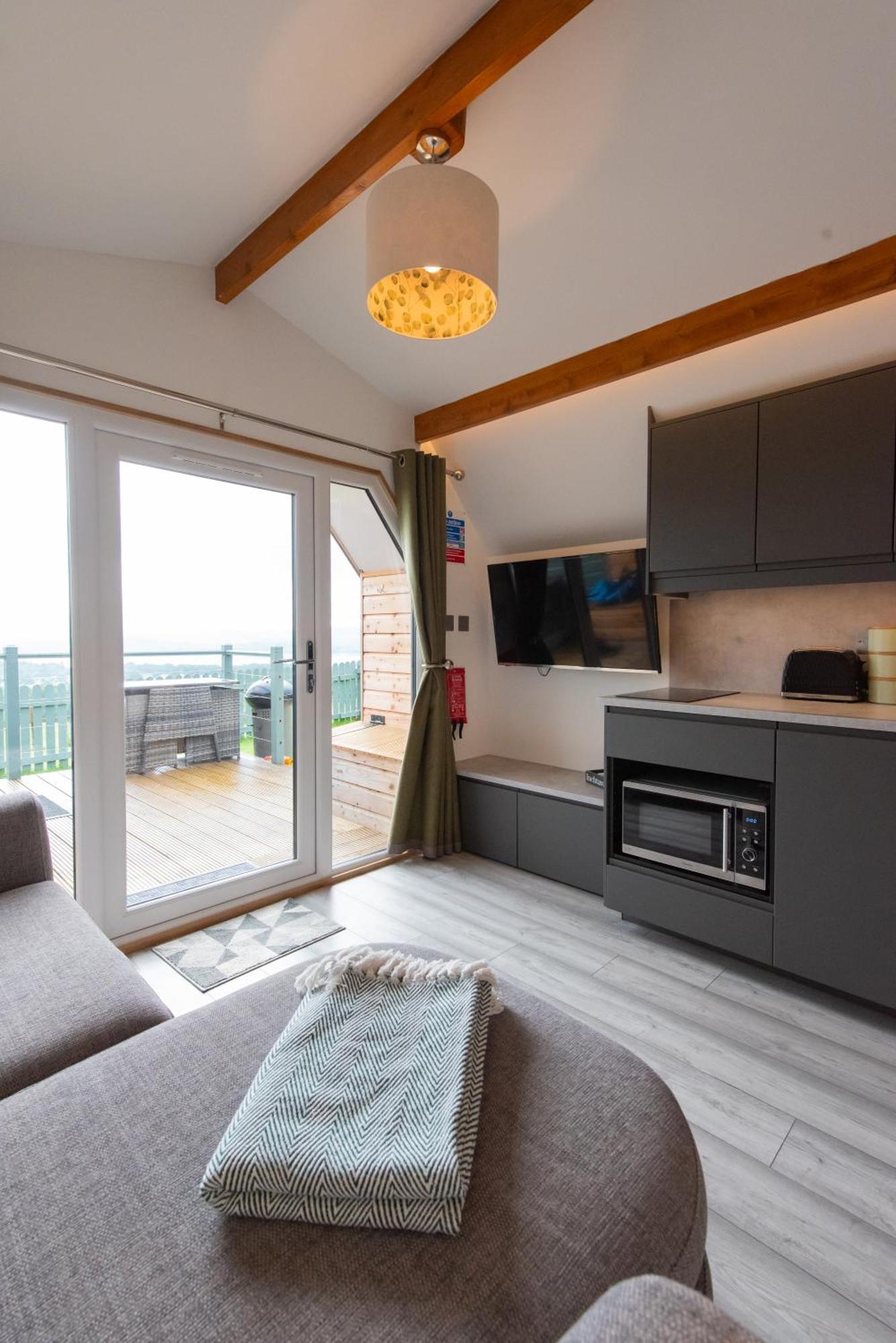 Bonnie Barns - Adults Only Luxury Lodges With Hot Tubs Luss Luaran gambar