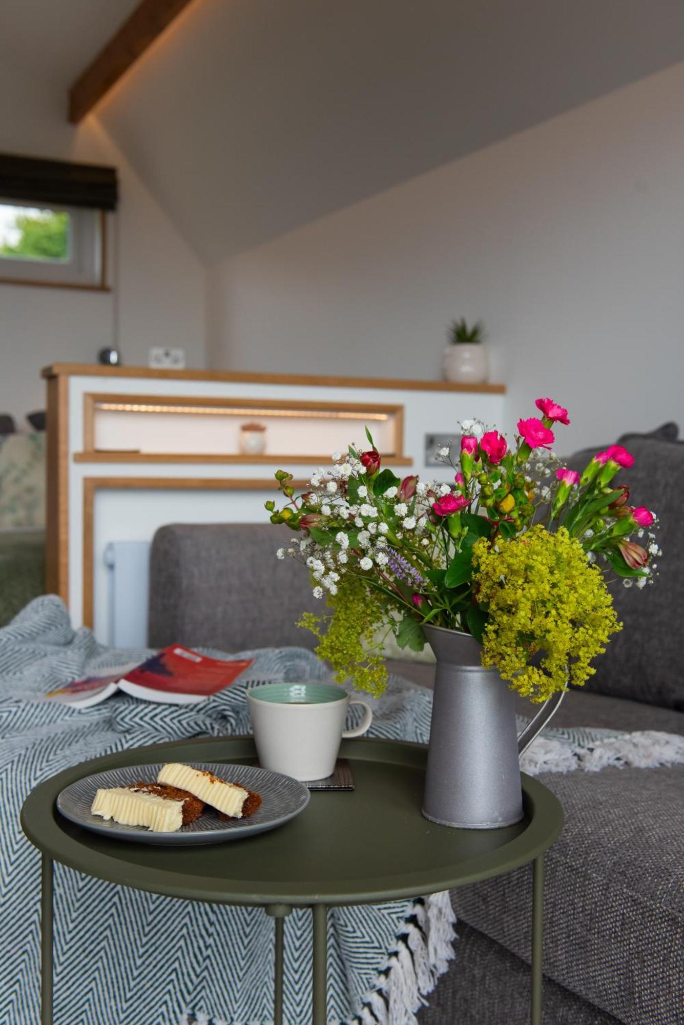 Bonnie Barns - Adults Only Luxury Lodges With Hot Tubs Luss Luaran gambar