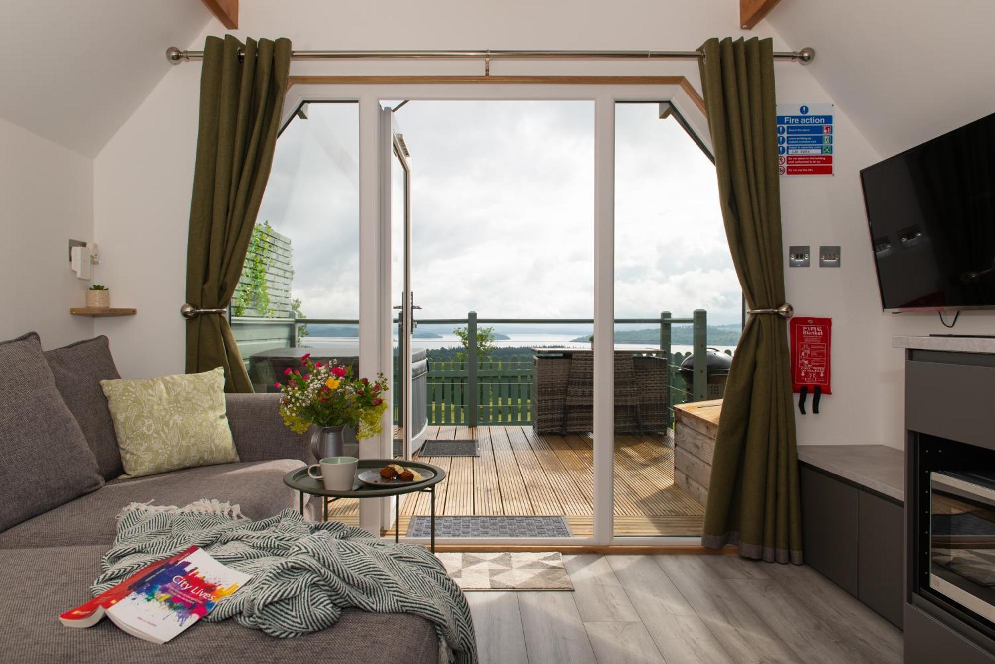 Bonnie Barns - Adults Only Luxury Lodges With Hot Tubs Luss Luaran gambar